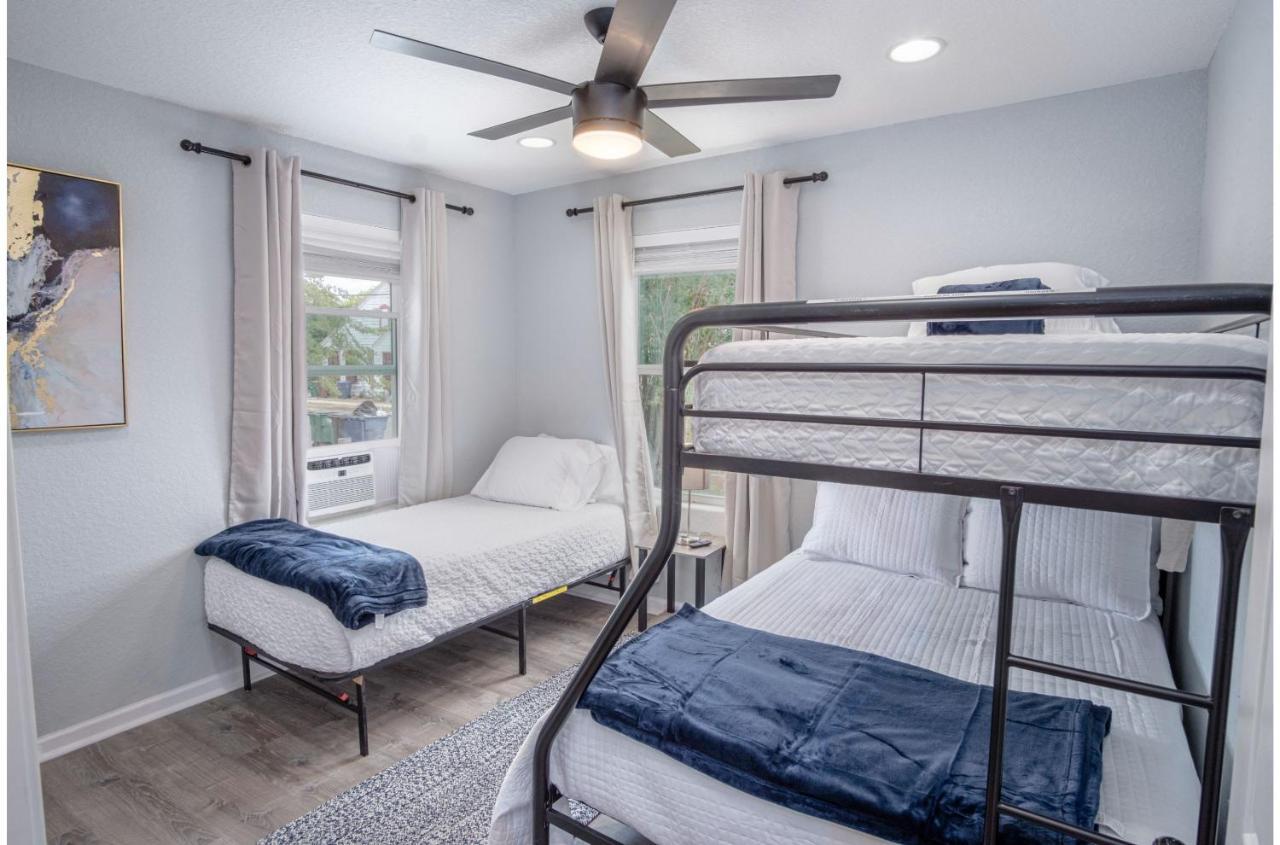 Cozy And Lovely 2br 1ba Apt#b Near Lively Downtown Apartment